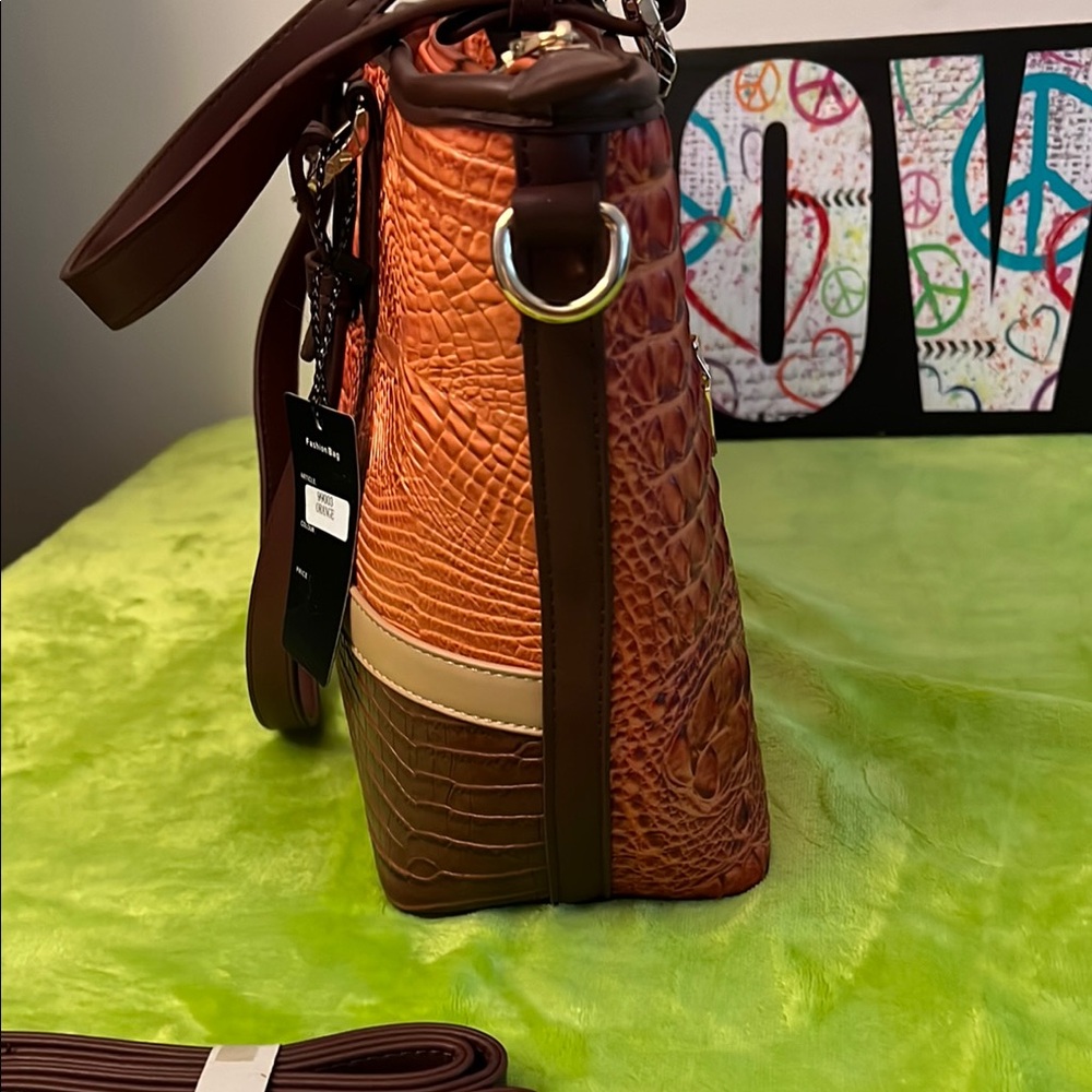 Elegant Brown and Orange CrocTextured Tote Bag - Picture 5 of 10